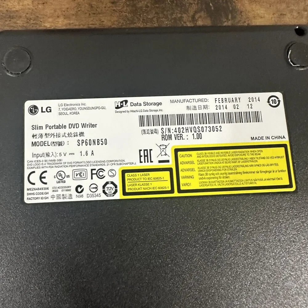 LG SP60 Ultra Slim Portable DVD Writer MAC / WINDOWS